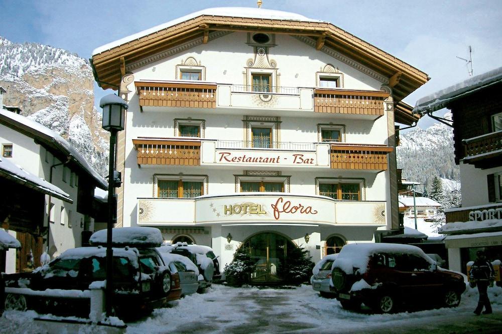 Hotel Flora Wolkenstein in Gröden Exterior foto